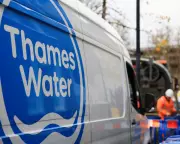 Trump Donor Paul Singer Eyes Millions in Thames Water Rescue Deal