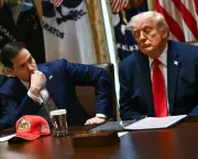 Trump Threatens Oman Over Strait of Hormuz Tensions