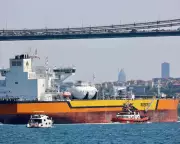 UK Delays Russian Oil and Gas Sanctions Amid Middle East Crisis