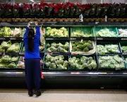 UK 'Sleepwalking into Food Crisis' as Heat, Inflation, Iran War Hit Supplies