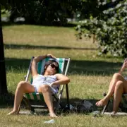 UKHSA Issues Yellow Heat-Health Alert for London as Temperatures to Hit 31C