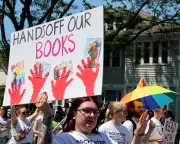 US Book Bans Surge: Coordinated Campaign Targets LGBTQ+ and Diverse Voices