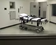 US Supreme Court Dismisses Alabama's Bid to Execute Intellectually Disabled Man