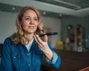 Voice Notes Are More Polite Than Phone Calls, Not Less