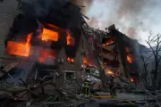 Zelenskyy Warns on Oreshnik Missiles After Massive Russian Strike on Kyiv