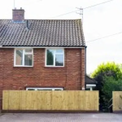 Council removes 'stupid' fence that blocked living room window in Bristol