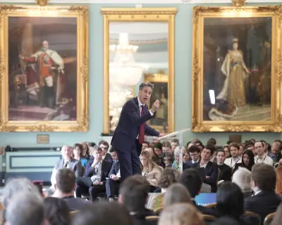 Ed Miliband as chancellor would boost UK economy and bond markets, argues economist