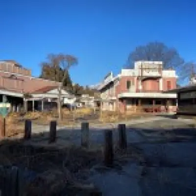 Japan's Abandoned Wild West Theme Park Left to Rot for Over 20 Years