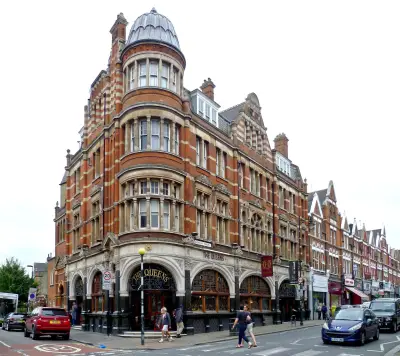 Legendary Crouch End pub The Queens reopens after grand makeover