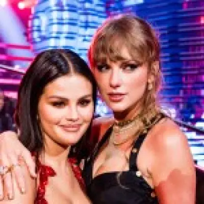 Selena Gomez denies mocking Taylor Swift with 'lol' comment over Knicks game