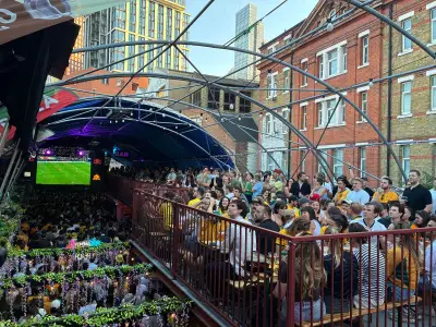 South London Bar Becomes 'Home Away From Home' for Australian World Cup Fans