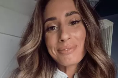 Stacey Solomon Adds Garnier SPF50 Glow Product to Make-Up Bag for Spring