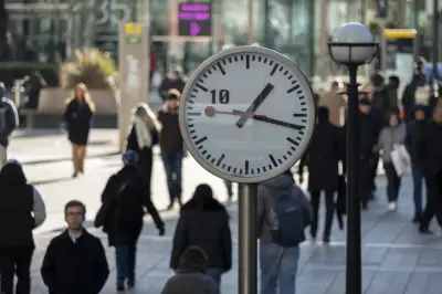 Top Bankers' Pay Soars After UK Bonus Cap Removal