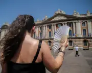 40 drown in France as heatwave pushes temperatures to record 43C