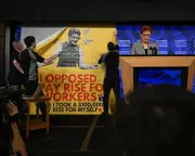 AFP Investigates GetUp Banner Stunt During Pauline Hanson's Press Club Speech