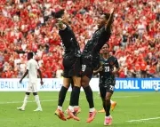Canada Dominates Qatar 6-0 for First Men's World Cup Win, Koné Injured