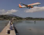 Castlelake proposes to buy EasyJet in public offer