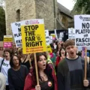Clashes as protesters try to stop Tommy Robinson from debating Islam at Oxford Union