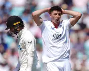 England admit key moments missed as New Zealand lead by 352