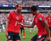 England beat Panama 2-0 to top World Cup Group L