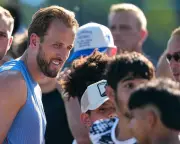 England's World Cup Squad Gets Rapturous Welcome in Kansas City Base