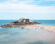 Family Road Trip from Bilbao to Saint-Malo: Adventure with Kids