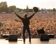 Garth Brooks wows Hyde Park with emotional BST Hyde Park show