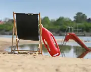 German pool's language ban sparks discrimination debate amid far-right rise