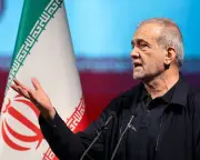 Iran Peace Deal Remains Elusive as US Targets Draw Legal Questions