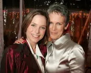 Jamie Lee Curtis Announces Death of Sister Kelly Curtis at 69