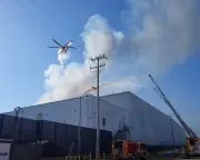 LA Warehouse Fire Triggers Shelter-in-Place Amid Toxic Ammonia Cloud