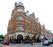 Legendary Crouch End pub The Queens reopens after grand makeover