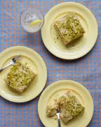 Lemon Pistachio Snacking Cake: A Zesty, Nutty Treat for Everyday
