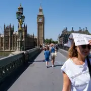 London Braces for 35°C Heatwave Next Weekend, Expert Warns