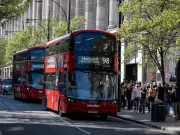 London bus drivers avoid water during heatwave due to toilet shortage