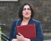 Mahmood unveils safe immigration routes to win over Labour left on asylum bill
