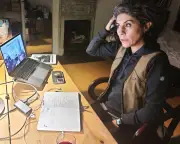 Mahnaz Mohammadi: Iranian filmmaker on prison, torture, and defying regime