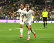 Mexico beats Czechia 3-0 to enter World Cup Round of 32