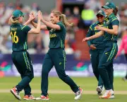 Molineux Leads Australia to Dominant T20 Win Over South Africa
