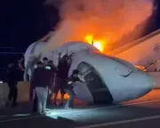 NetJets Jet Crashes on Texas Highway, Killing One and Injuring Five
