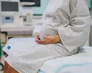 OB-GYN group launches first maternal vaccine schedule, diverging from CDC