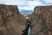 Outcry in Texas Over Waivers for Border Wall in Big Bend National Park