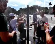 Paris heatwave strategy: alcohol bans, cool islands, and lessons for Europe