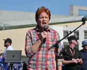 Pauline Hanson's Rise Demands Stronger Labor Response to One Nation