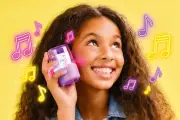 Pocket-Size Speakers Lead Summer Gadget Trends