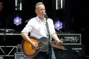 Readers spot Springsteen quotes in sketch, share bus and tram tales