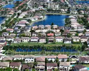 Record-High Number of US Young Adults Live with Parents Due to High Housing Costs