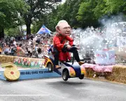 Red Bull Soapbox Race at Alexandra Palace: eccentric soapboxes and crashes