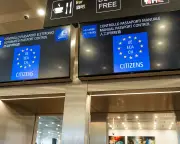 Rome airports threaten to suspend EU border system to avoid summer 'disaster'