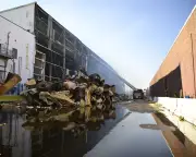Rotten Food Smell Plagues LA Neighborhood After Warehouse Fire